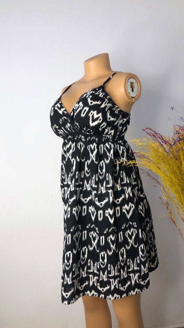 TAB 067 GOWN SIZE 6 - Image 2