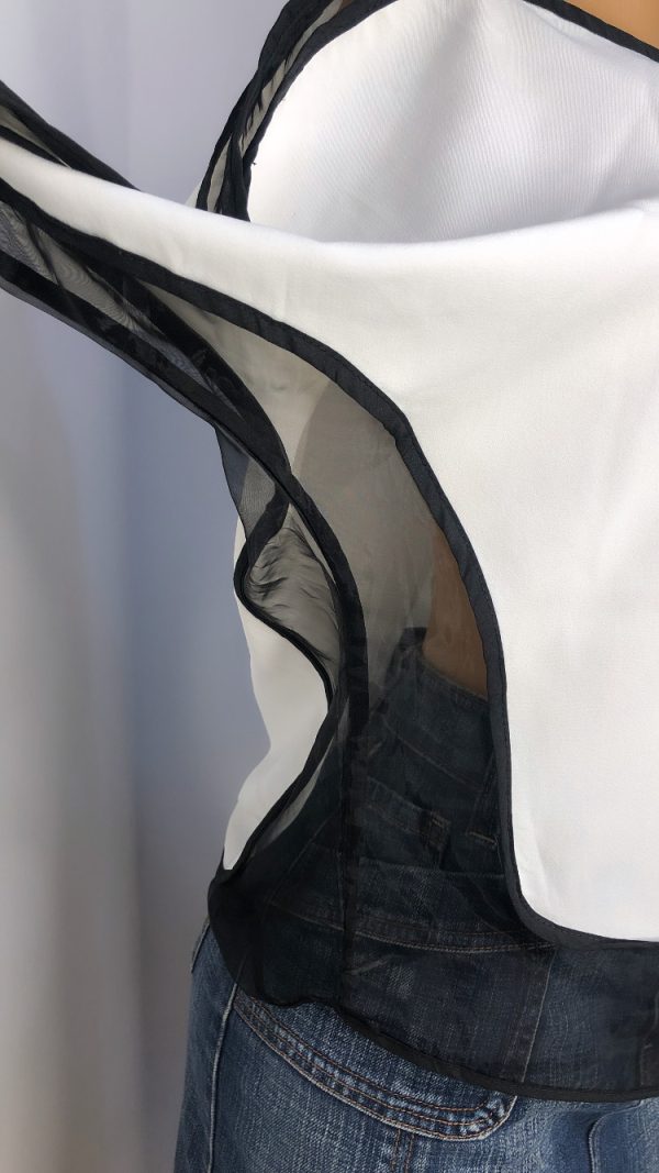 Zion 973 Black and white blouse Size 14/16 - Image 4