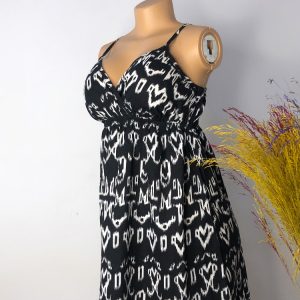 TAB 067 GOWN SIZE 6