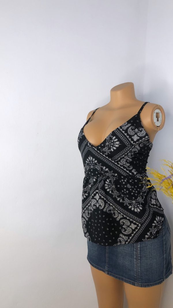 Shile Tiny Strap Top Size 10 - Image 5