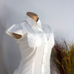 TAB 073 WHITE SHIRT SIZE 6