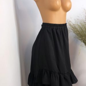 Funmi Skirt (black) Size 12/14