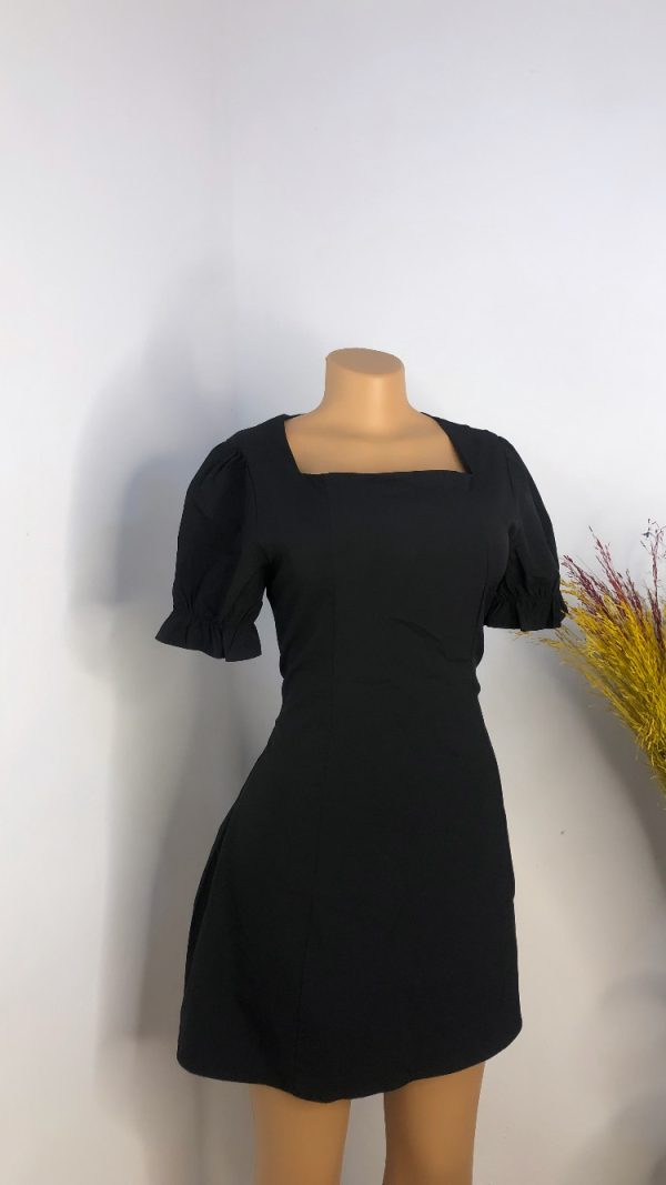 Debby 240 Black Gown Size 6/8