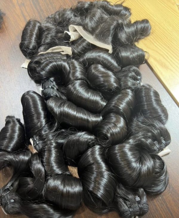 5*5 Bouncy Wig (18”) - Image 2